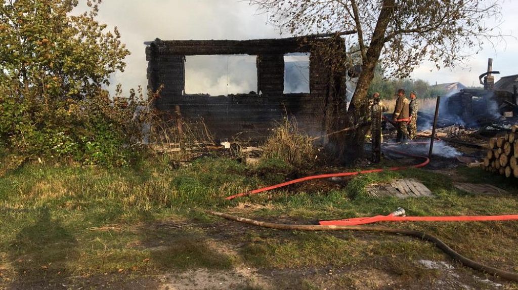 До гибели в огне девочки и двух женщин в Костромской области, вероятно, довел алкоголь