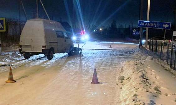 Водитель электровелосипеда в костромском селе попал под колёса фургона