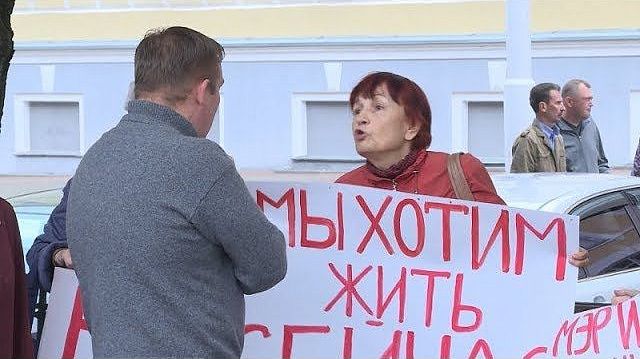 Власти Костромы продолжают диалог с противниками вырубки шаговских деревьев