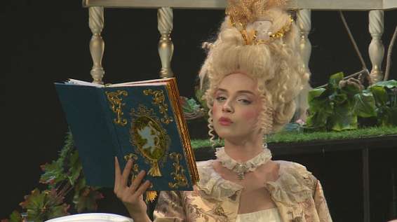 Театралам Костромы покажут комедию о любовных делах императрицы