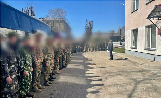 В Кострому в отпуск из зоны СВО прибыла очередная группа бойцов